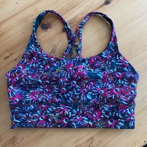 Lululemon Size 6 Sports Bra - Like New